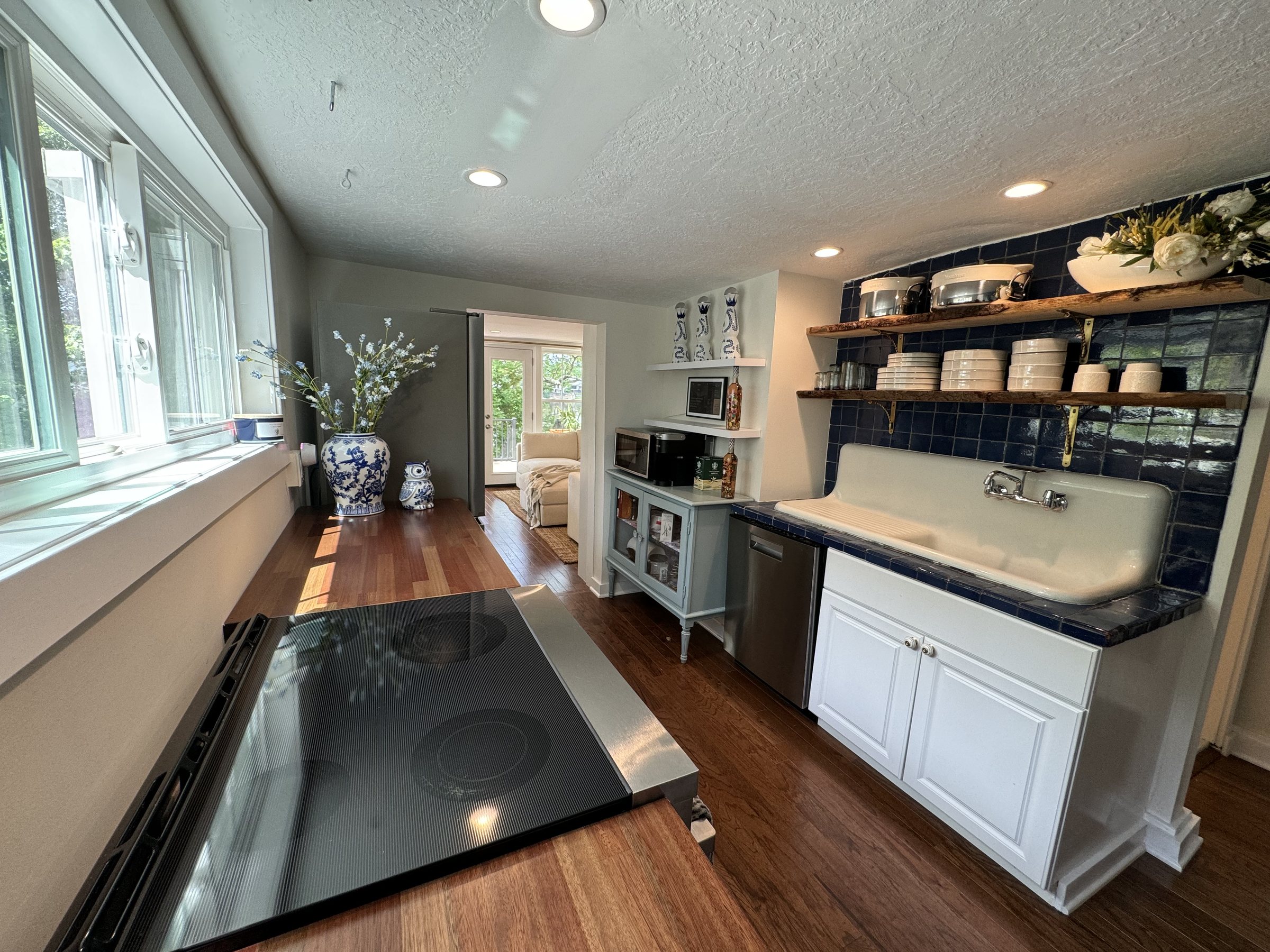 The River Deck — dining area