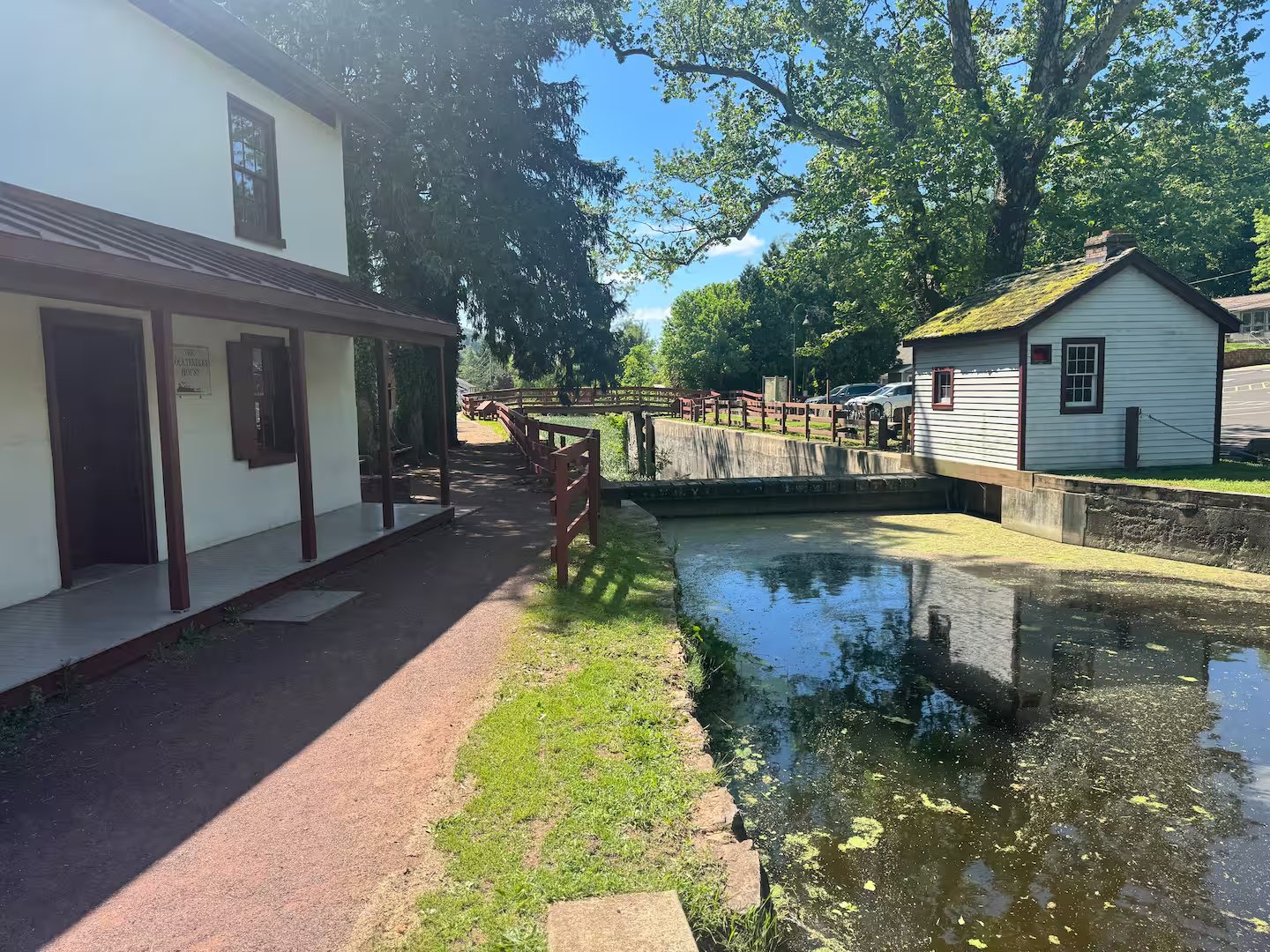 Main St Hideaway — hero canal exterior